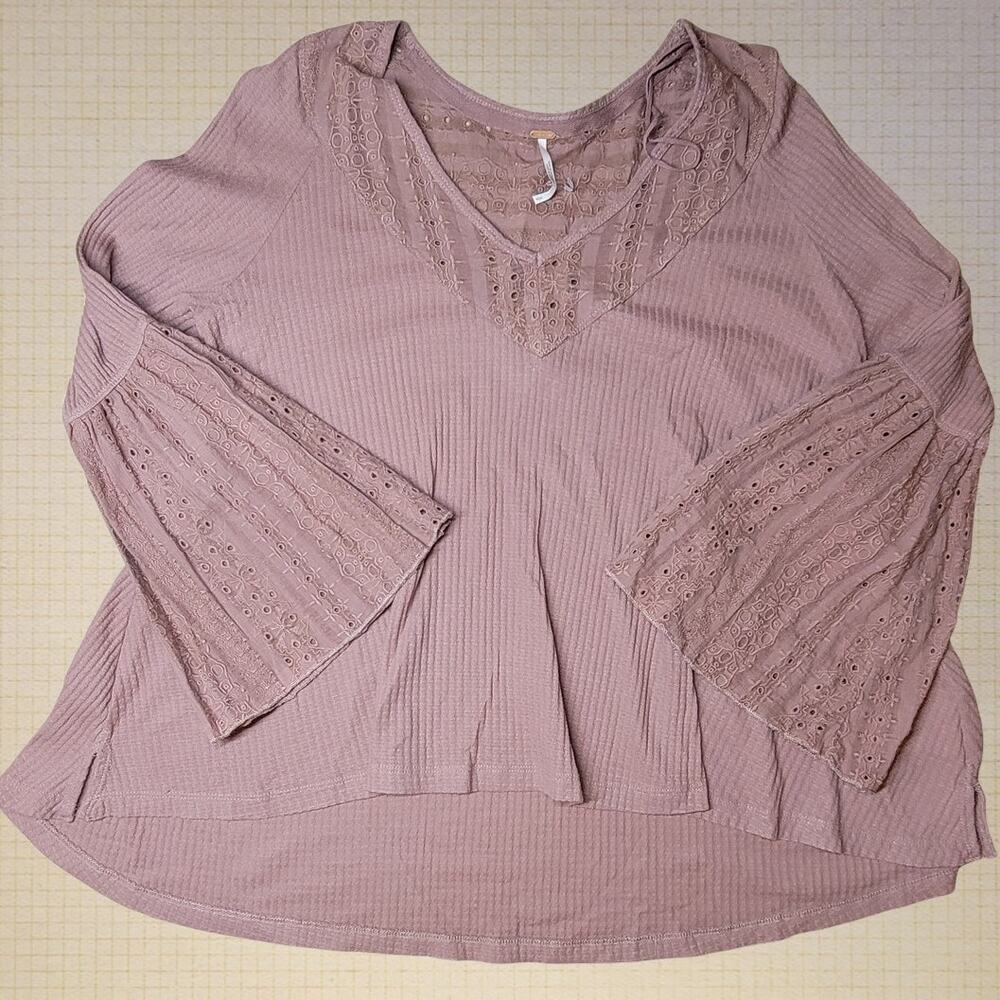 Free People Small Boho Bell Sleeve Lace Trim V-Neck Top Mauve Pink Waffle Knit